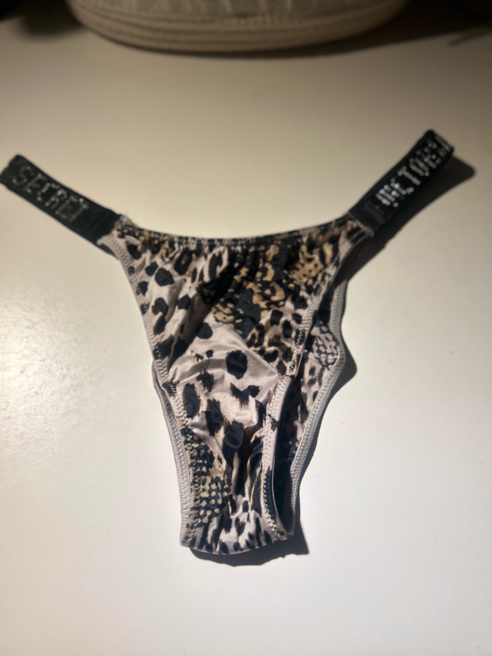 Victoria's Secret Leopard Print - Beige & Black